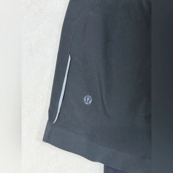 lululemon athletica Size Small License to Train 2-in-1 Black Compression Pants - Picture 4 of 8